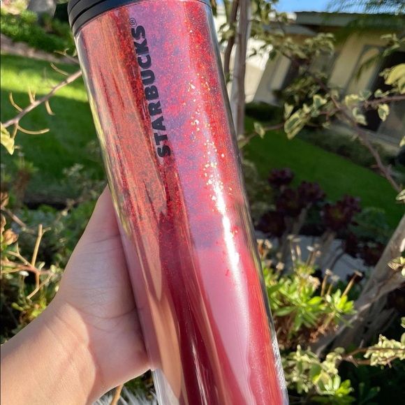 Starbucks 16oz. Bottle (was only released in Mexico) - Picture 2 of 2